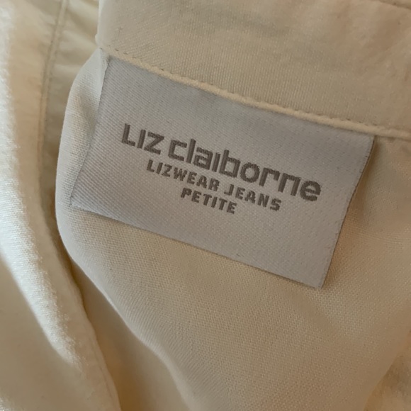 Liz Claiborne 💯% Silk Ruffled Ruched Collared Cream Dress Shirt Petite - Picture 7 of 7